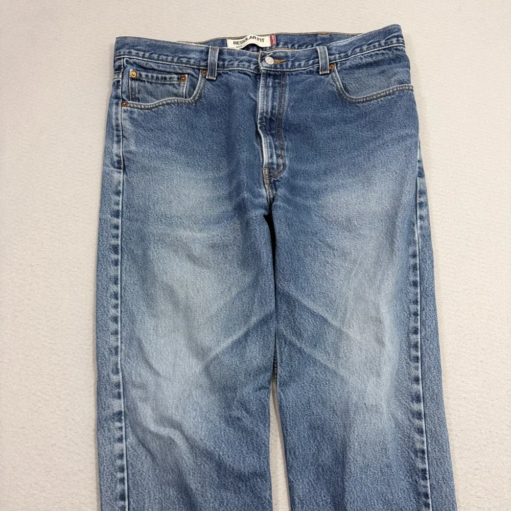 Vintage Levis 505 Regular Fit Jeans Mens 40x32 Blue Faded Denim Straight Leg y2k